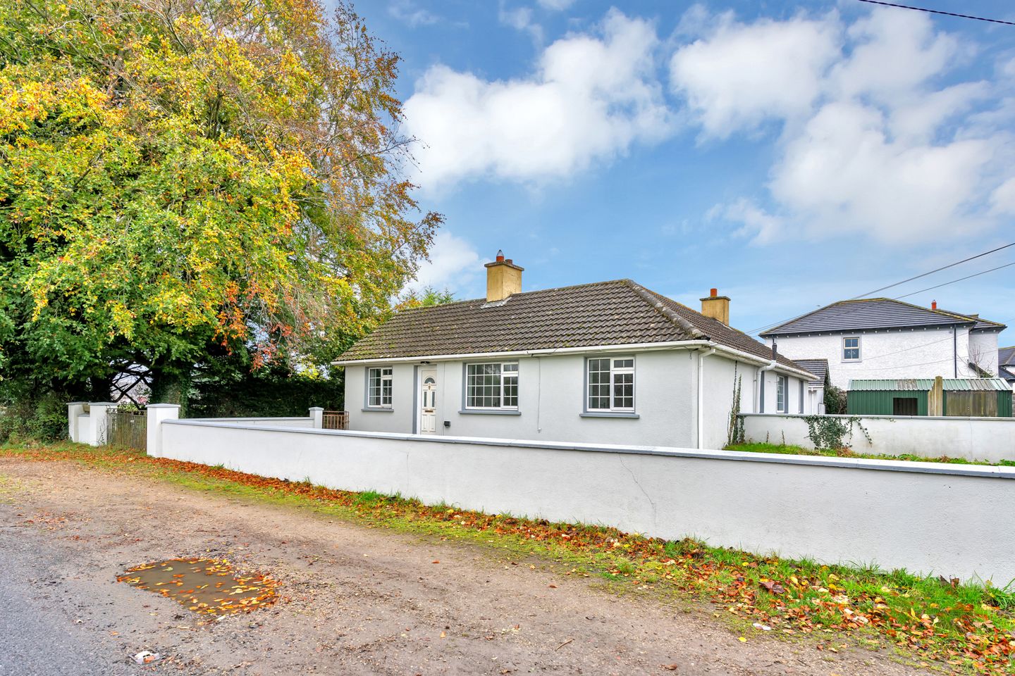 Whitesland, Residence & 2 no. Apartment Units, Rathbride Road, Kildare Town, Co. Kildare, R51PX53