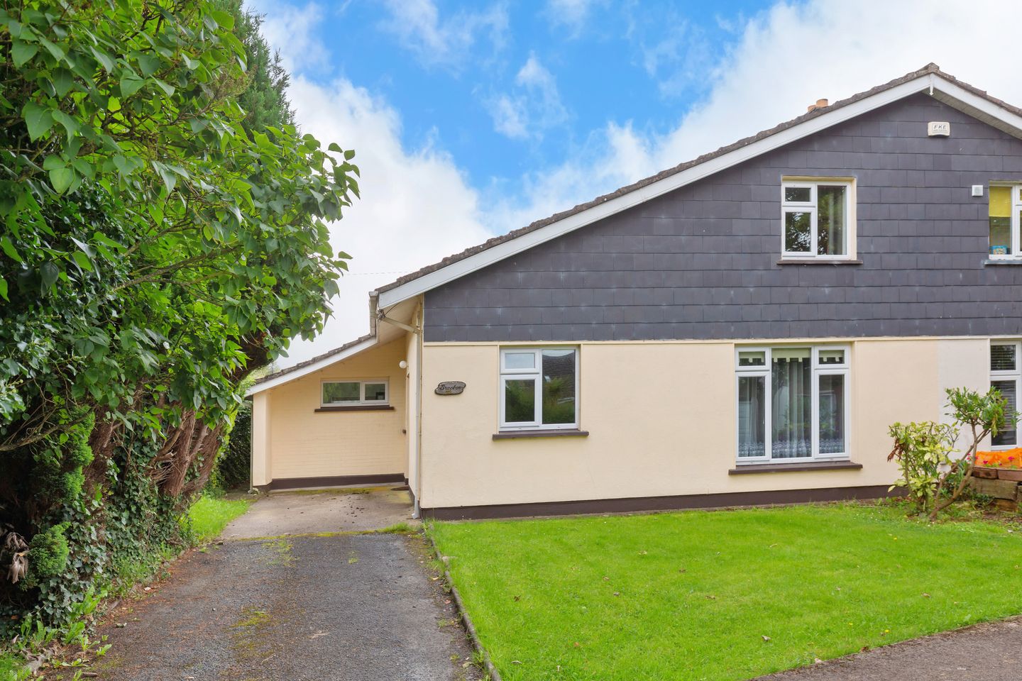 72 Caragh Court, Naas, Co. Kildare, W91V6PV is for sale on Daft.ie