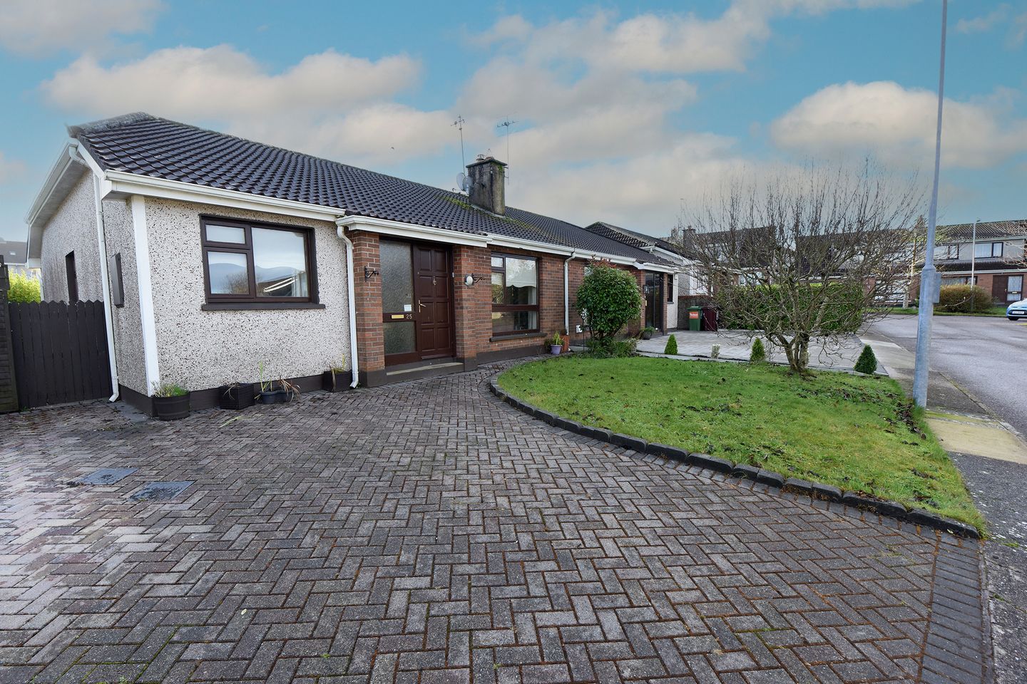 25 The Grove, Broadale, Douglas, Co. Cork, T12P6HH is for sale on Daft.ie