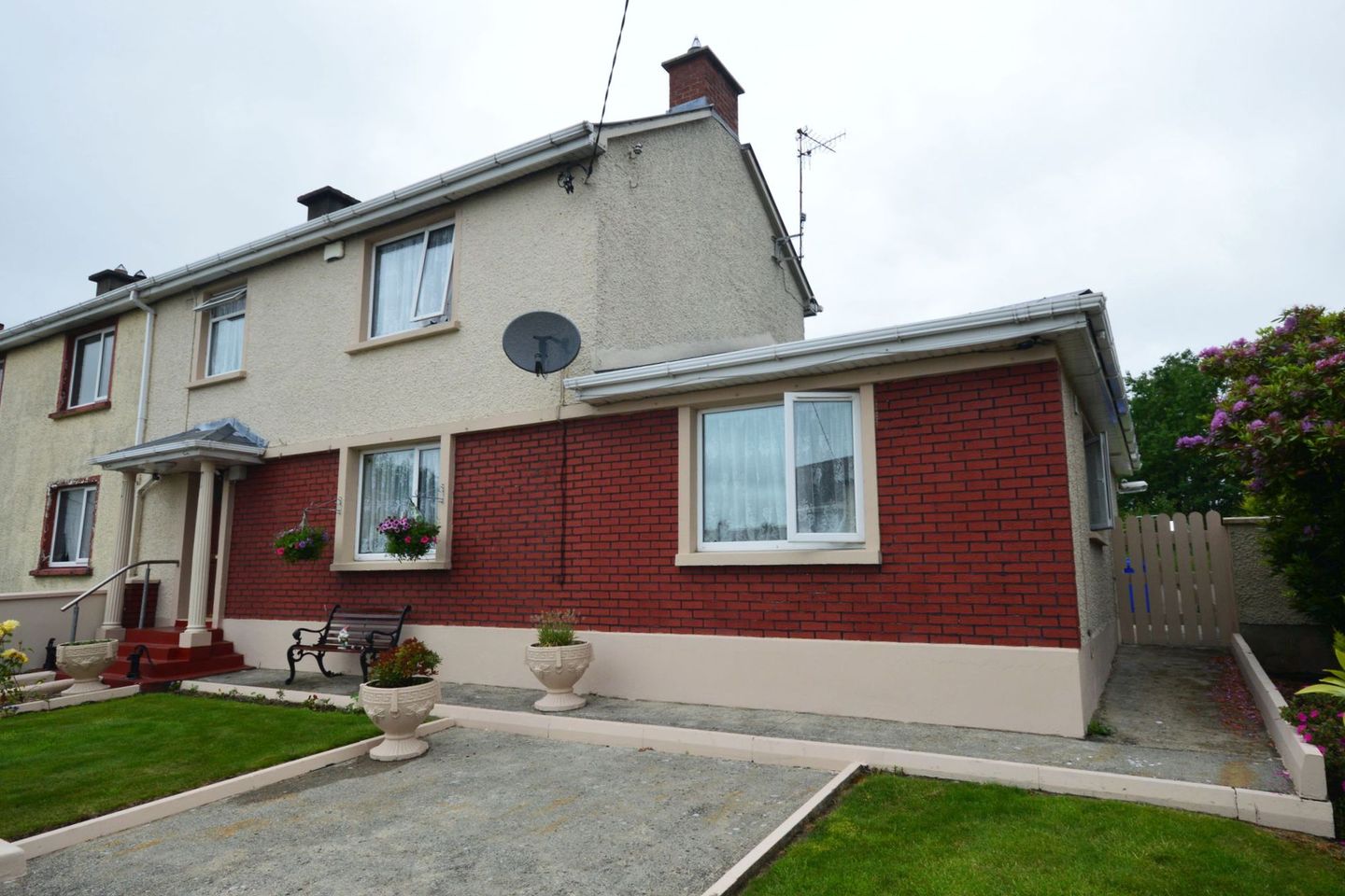 387 Coneyburrow Estate, Lifford, Co. Donegal is for sale on Daft.ie