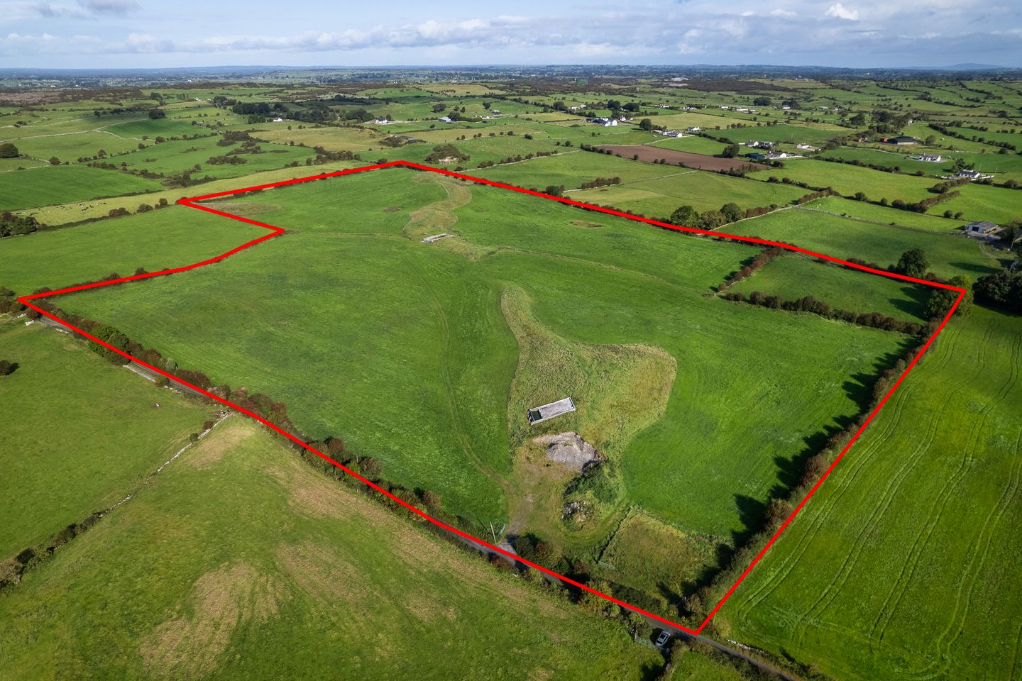 Commercial property for sale in Tobermacloughlin, Taughmaconnell