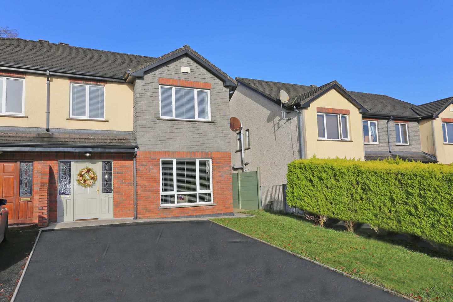 321 Glanntan, Golf Links Road, Castletroy, Co. Limerick, V94HNK2 is for