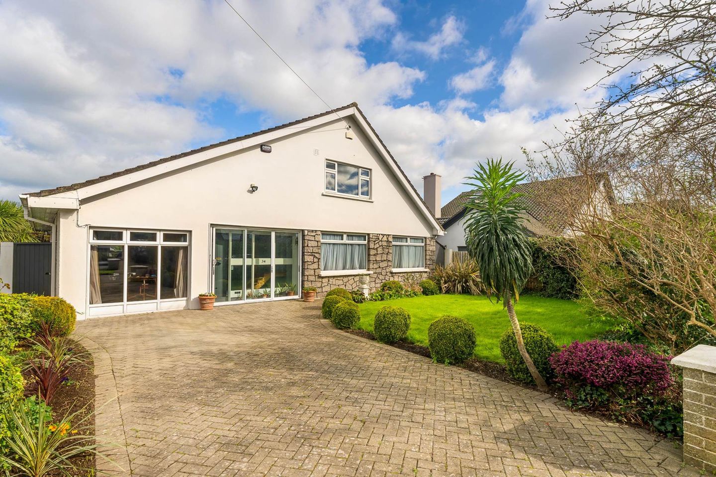 34 Shrewsbury Lawn, Cabinteely, Dublin 18, D18T3V2