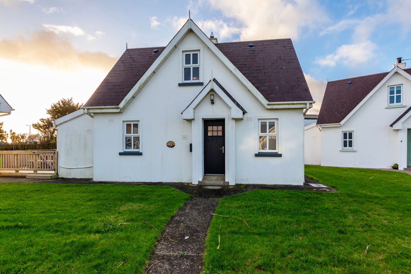 3 Sandeel Bay, Hookless Village, Fethard On Sea, Co. Wexford, Y34XA03 is for sale on Daft.ie