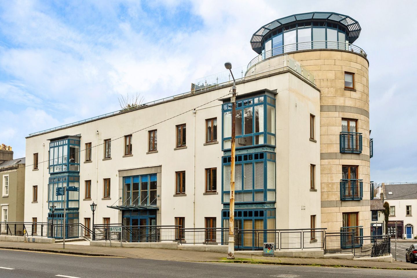 12 De Vesci House, Longford Place, A96C992 is for sale on Daft.ie