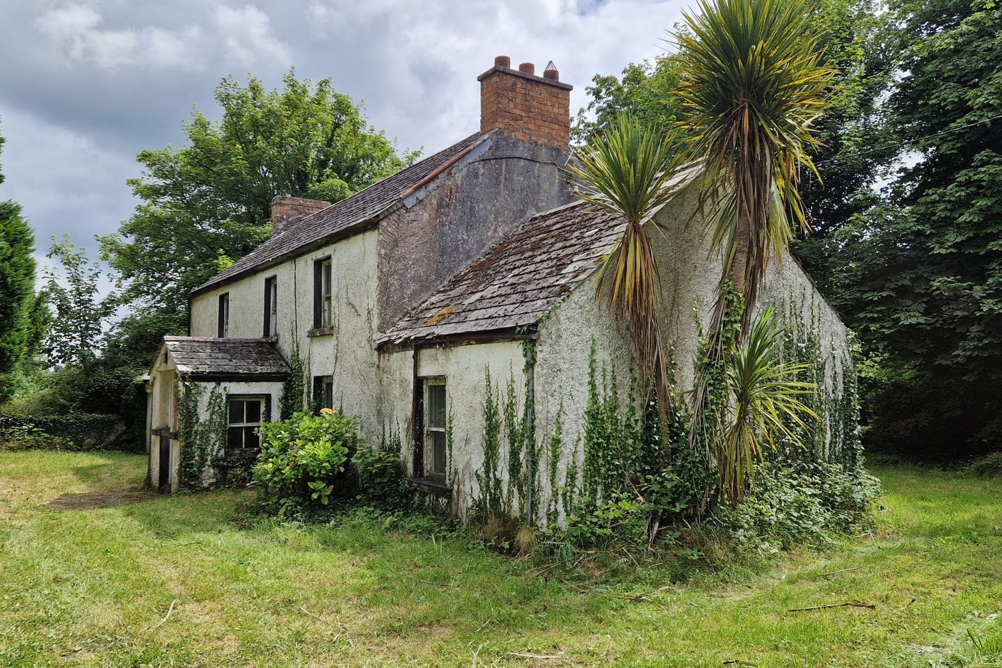 Killyfad Cottage, Killyfad, Dromod, Co. Leitrim, N41DA26 is for sale on
