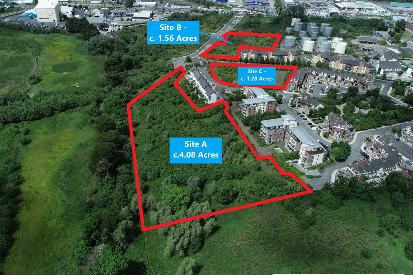 Commercial property for sale in Circa 2.80 hectares (6.92 acres