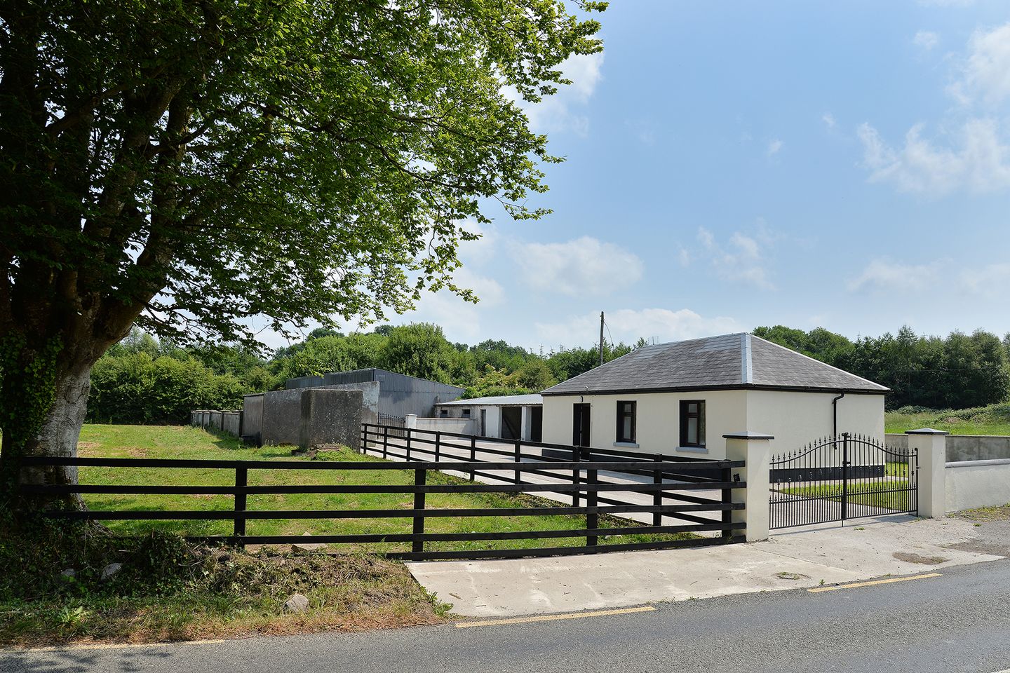 Glenaun, Clontuskert, Ballinasloe, Co. Galway, H53KR22