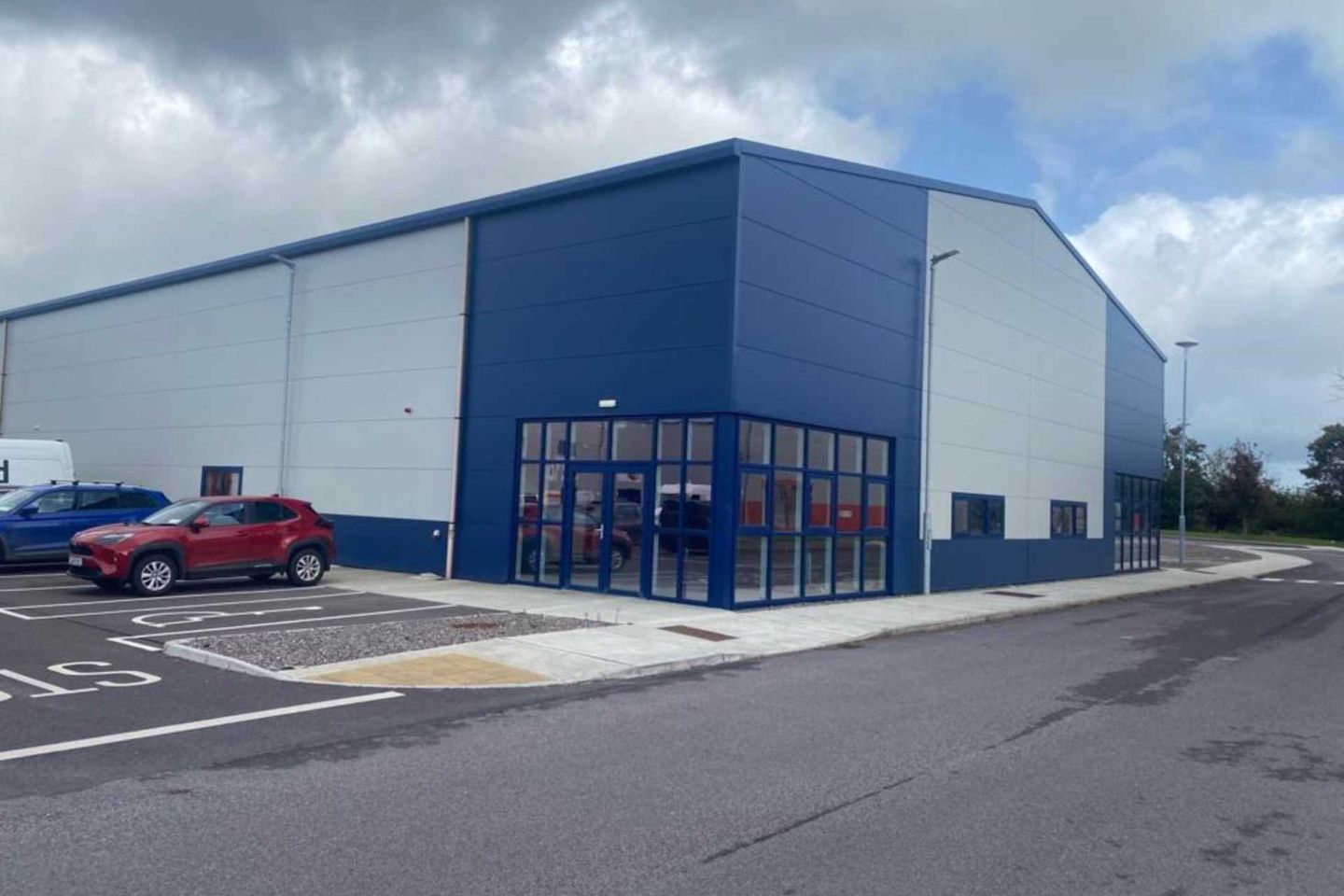 Commercial property for rent in 4 Park Business Centre, Farranfore