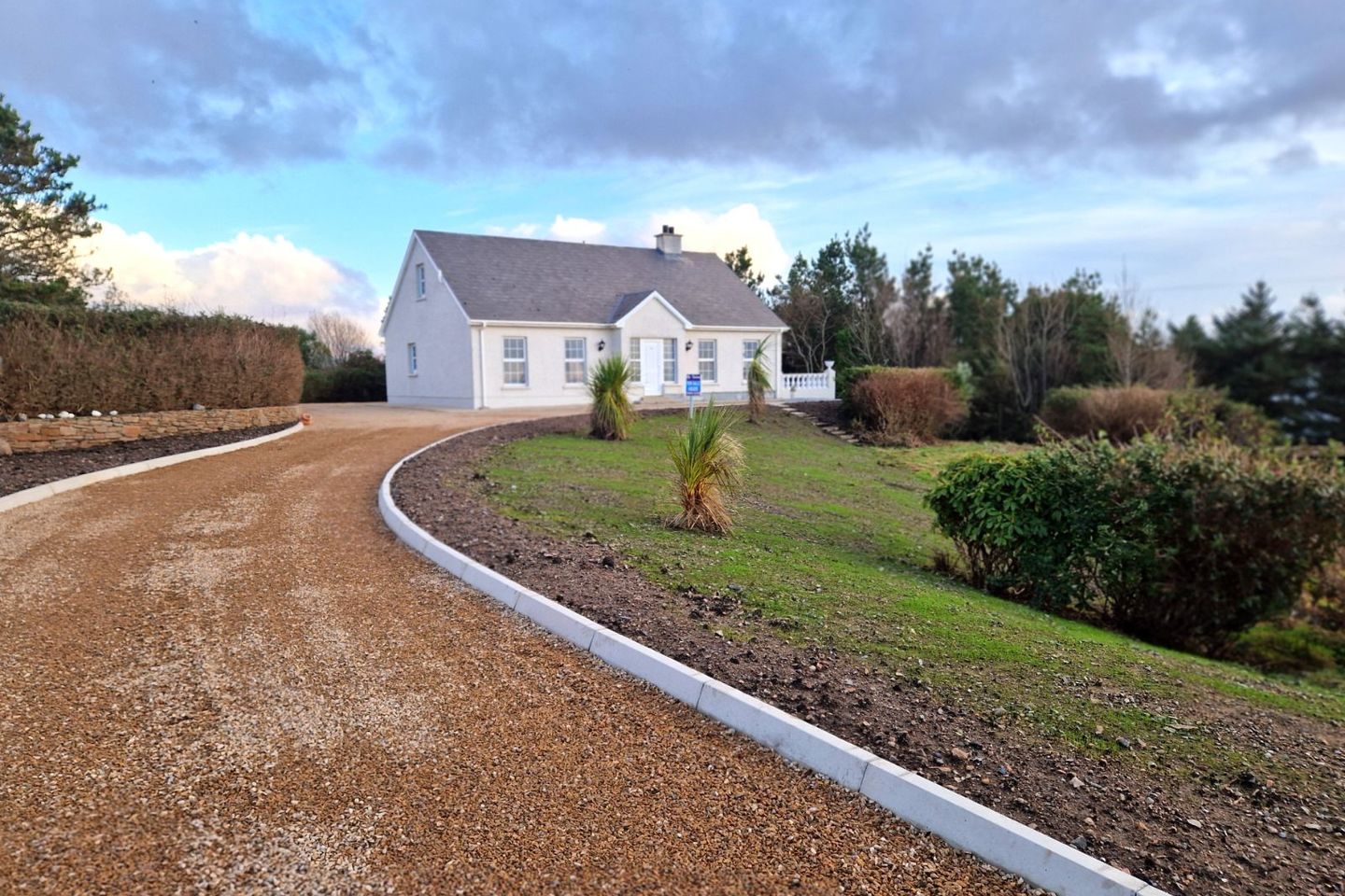 Ernedale House, Sheskinarone, Burtonport, Co. Donegal, F94E6T8