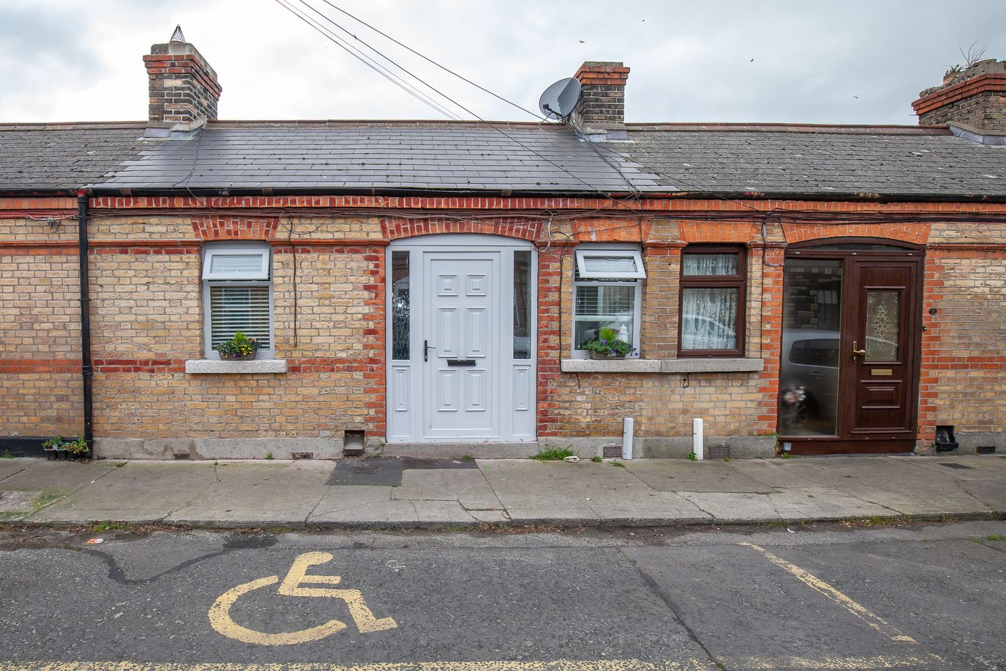 13 Pembroke Cottages, Ringsend, Ringsend, Dublin 4 is for sale on Daft.ie