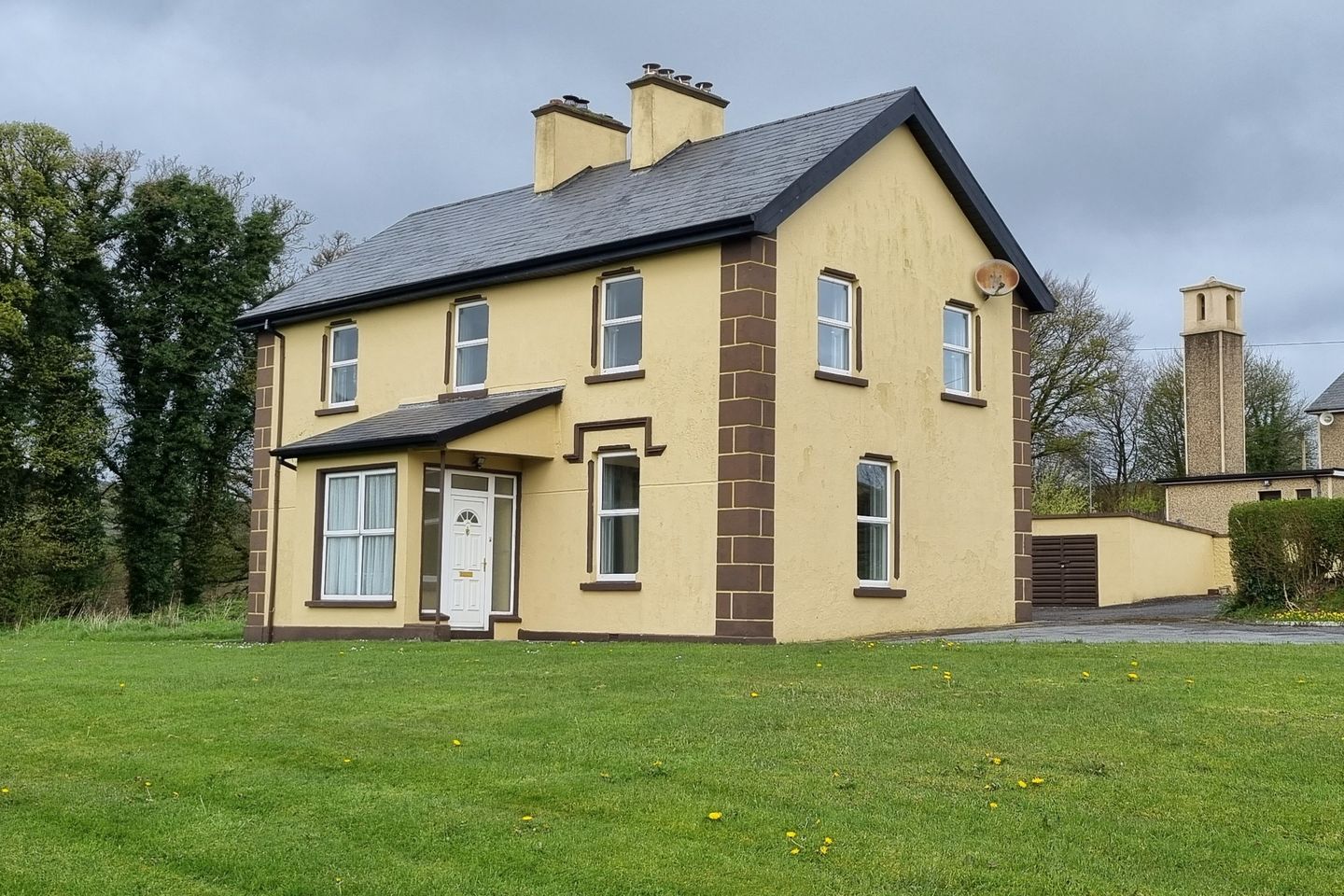 Parochial House, Hollyford, Co. Tipperary, E34F867 is for