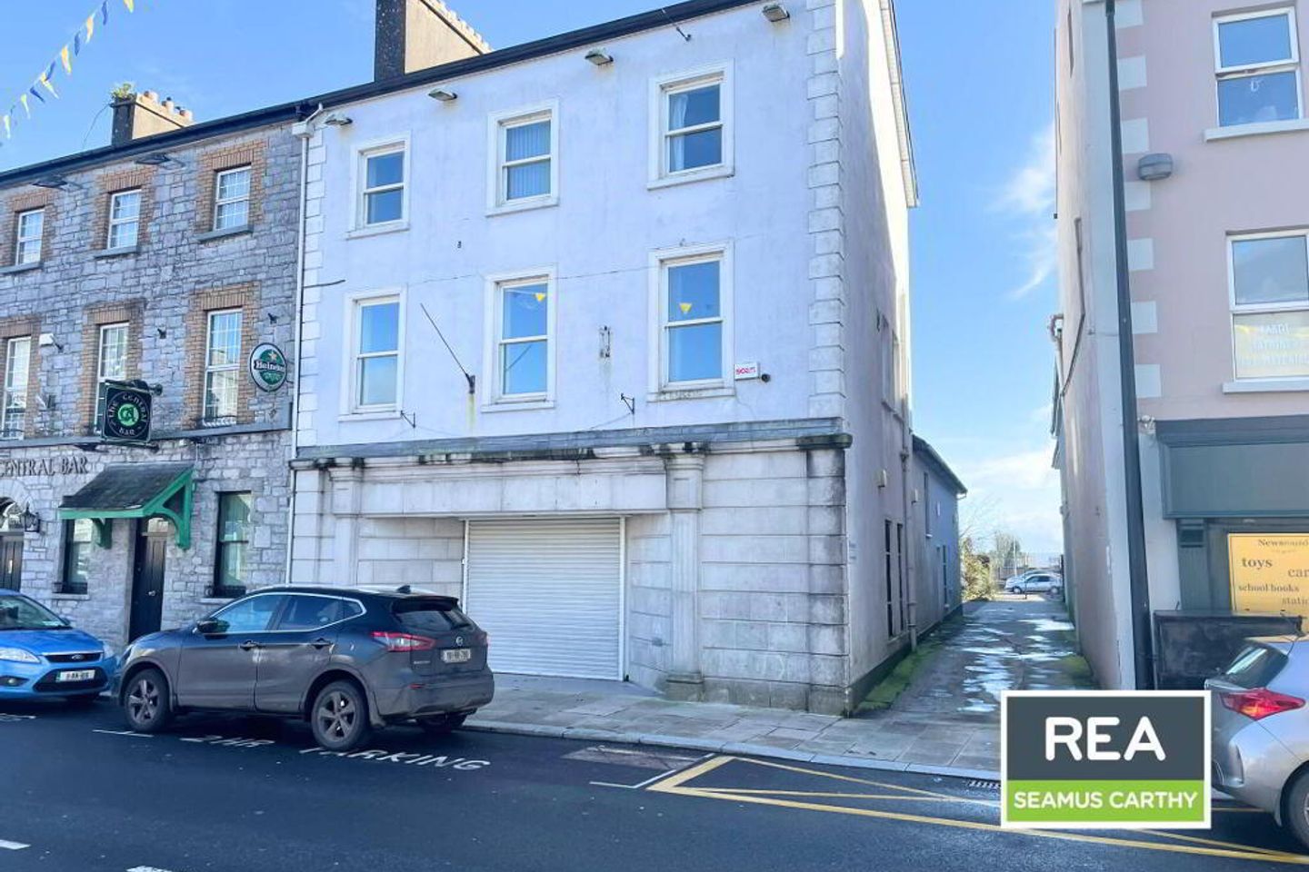 Commercial property for rent in The Square, Town, Co.