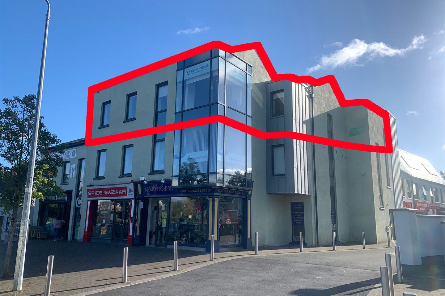 Commercial property for rent in Second Floor, Fairgreen House