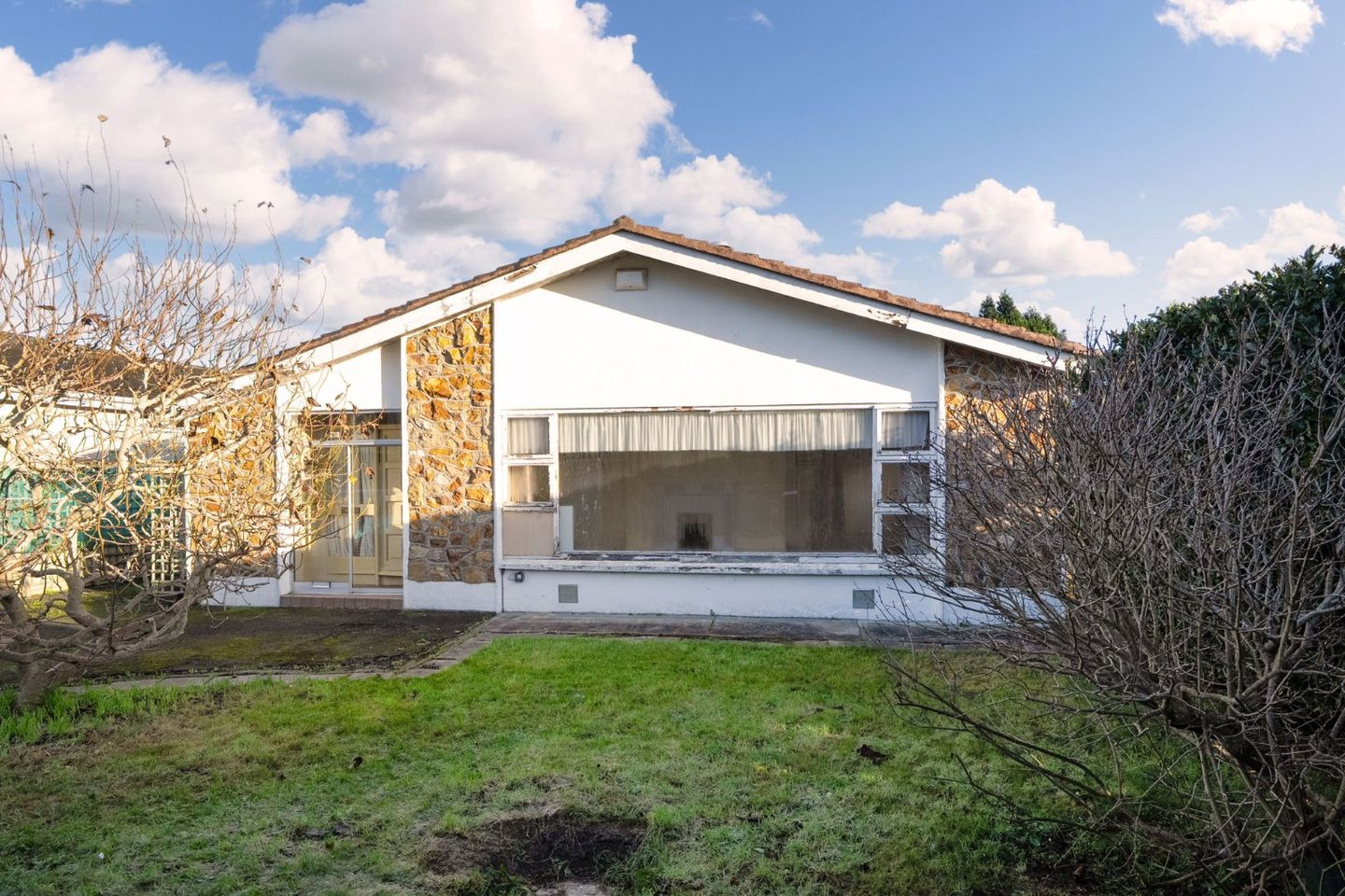 5 Knocksinna Grove, Foxrock, Dublin 18, D18E5F3