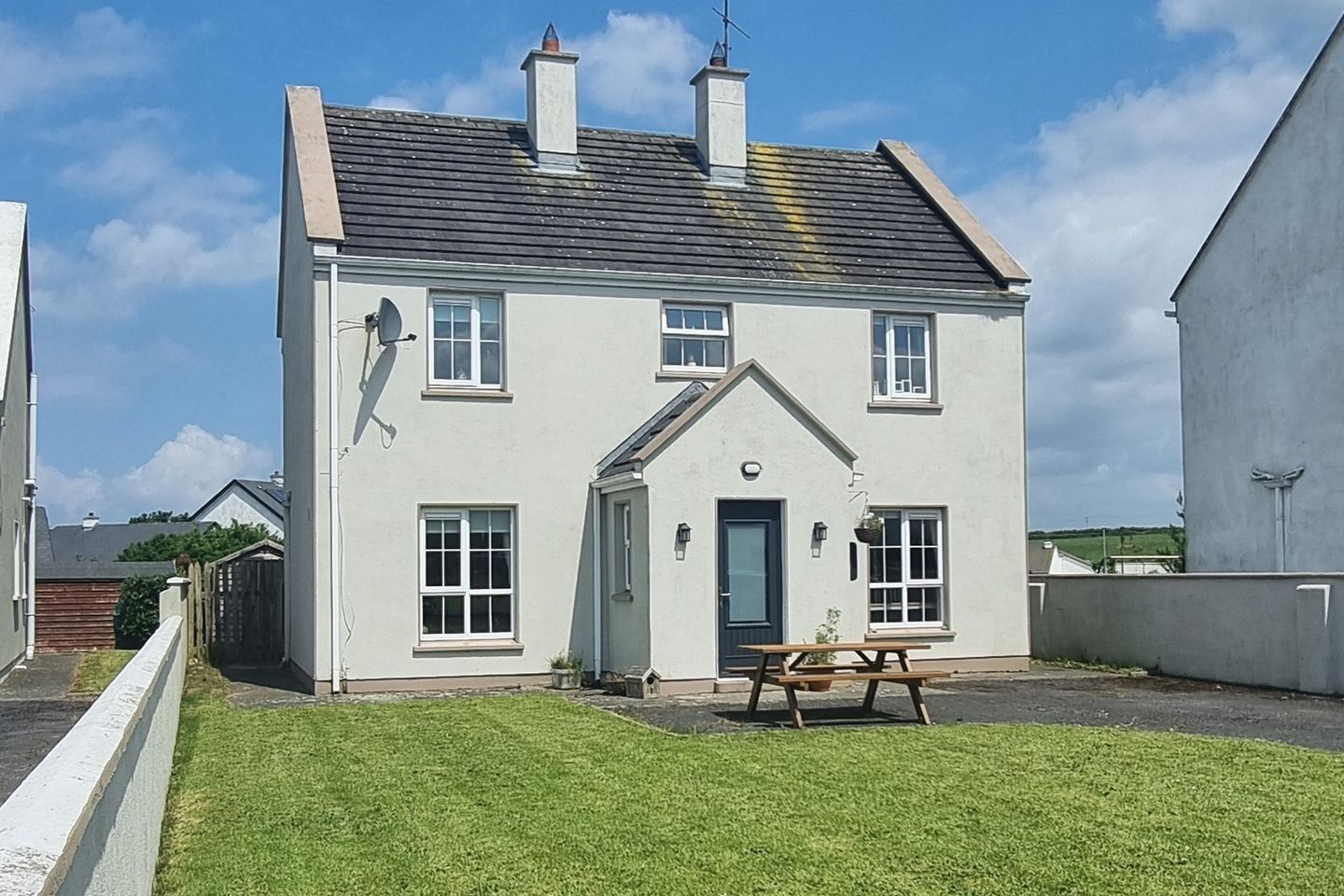 30 Frankford Close, Enniscrone, Co. Sligo, F26AD65 is for sale on Daft.ie
