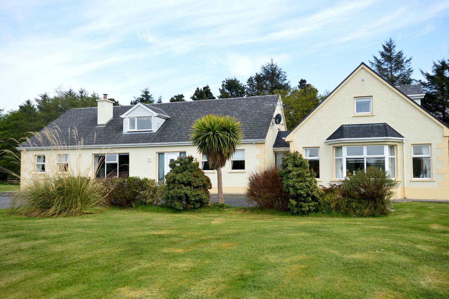 'Hollybrook House', Drumaghy, Ardara, Co. Donegal, F94TA44
