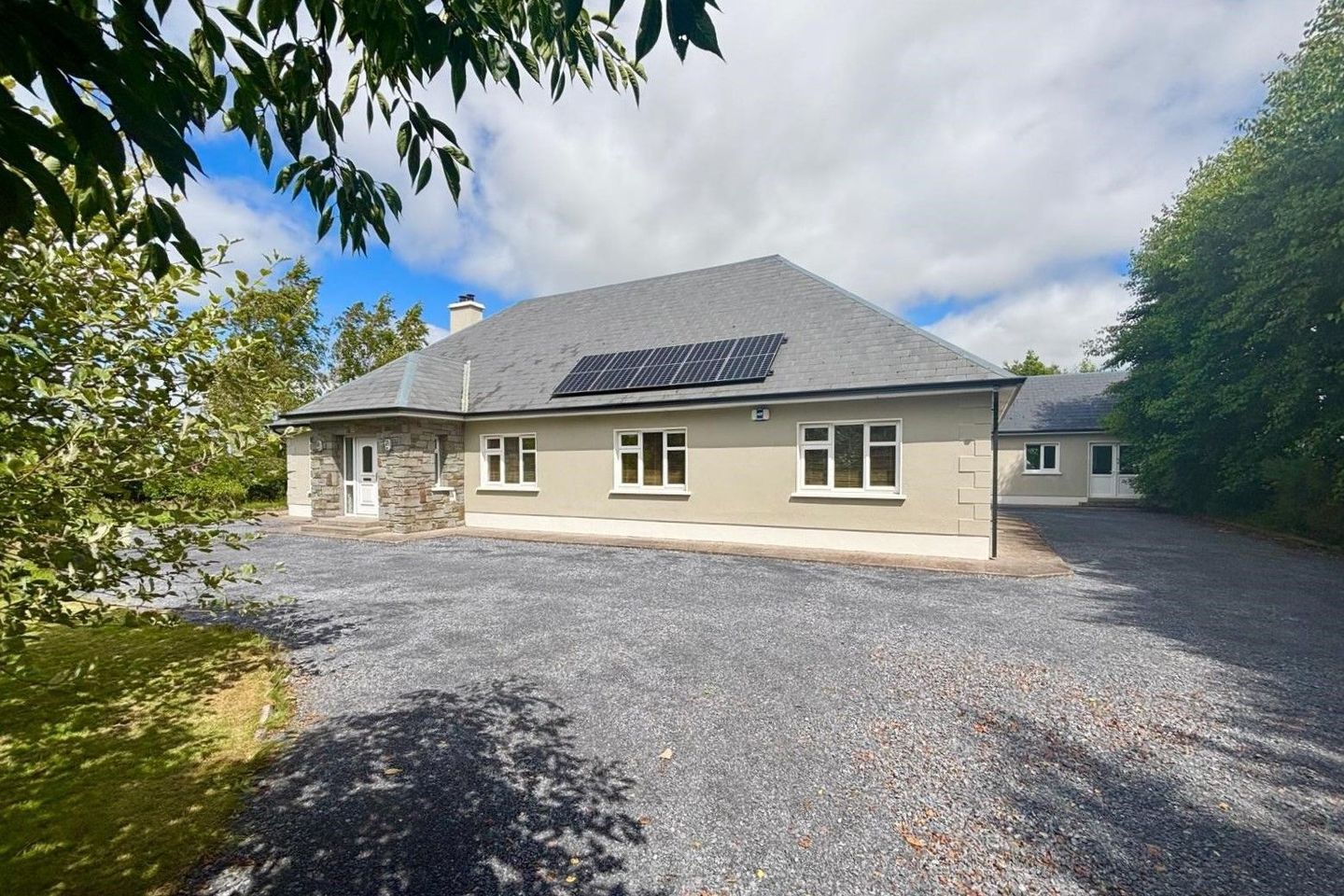 Cashlawndarra, Abbeyknockmoy, Ryehill, Co. Galway, H54Y009