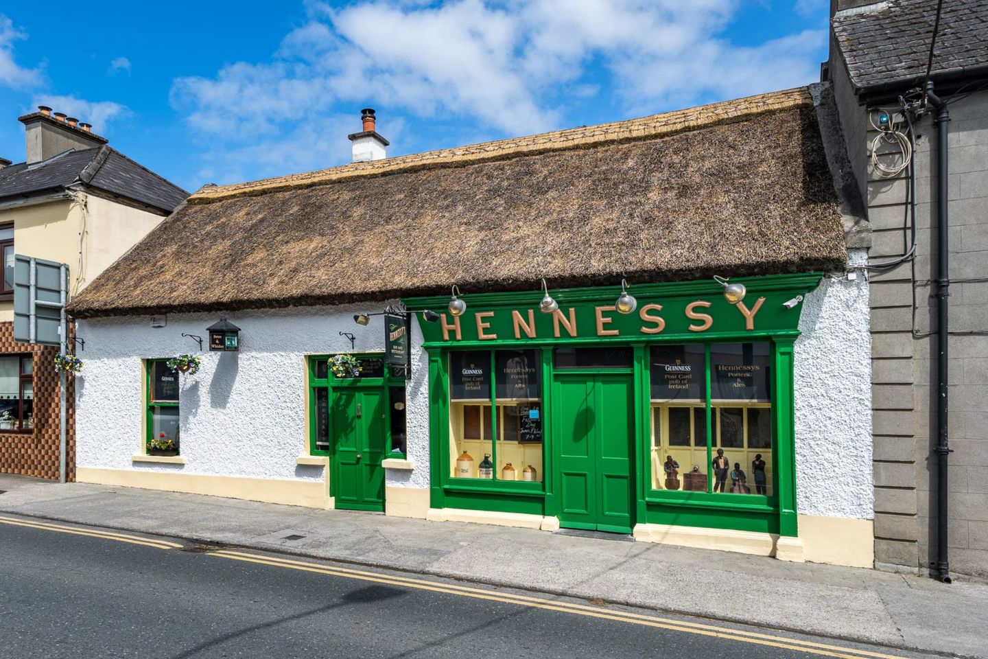 Hennessy`s Gastro Pub, Main Street, Ferbane, Co. Offaly, R42N628