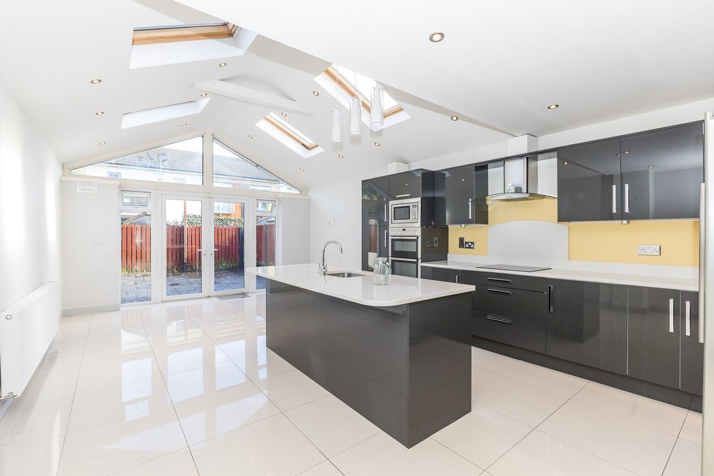 33 Waterside Court, Swords Road, Malahide, Co. Dublin, K36DY72 is for