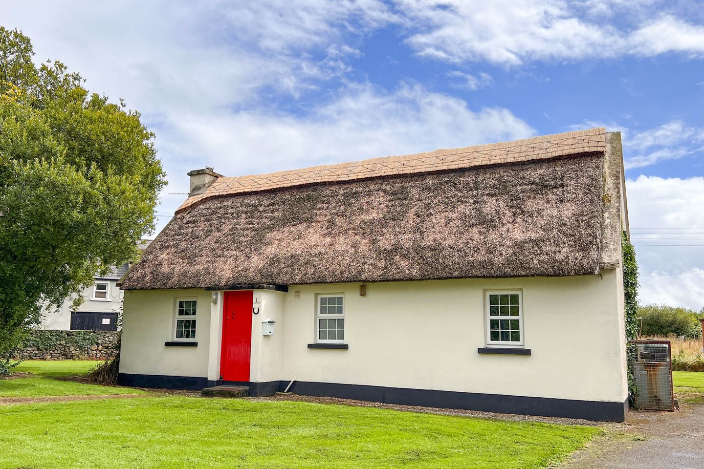 1 Holycross Cottages, Holycross, Thurles, Co. Tipperary, E41EV72