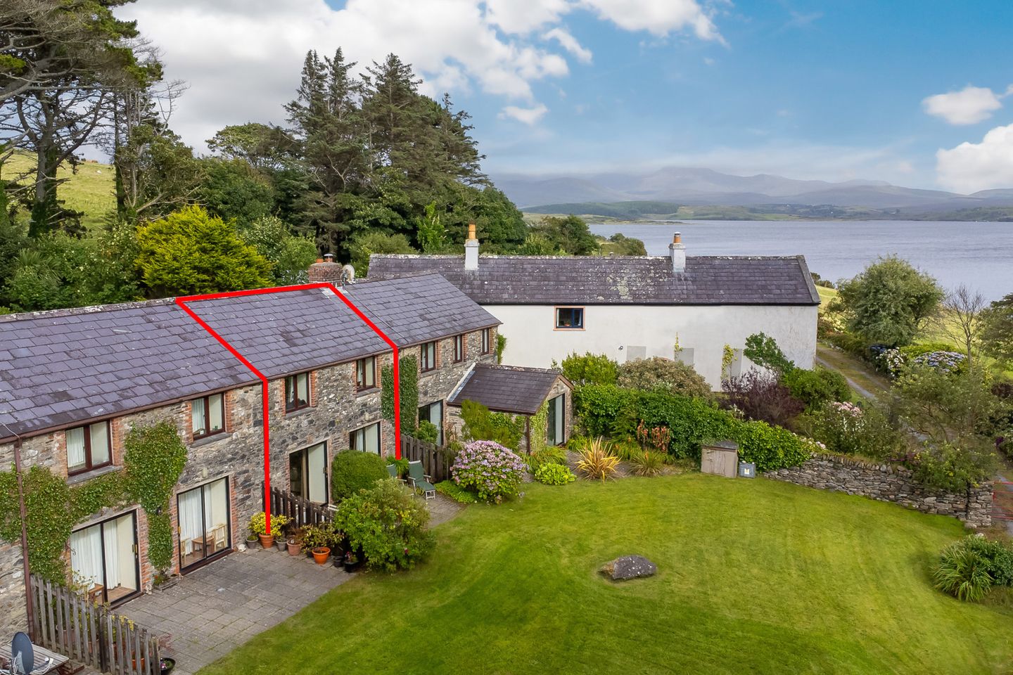 3 Ross Cottages, Ross, Moyard, Connemara, Co.Galway, H91TFP9 is for