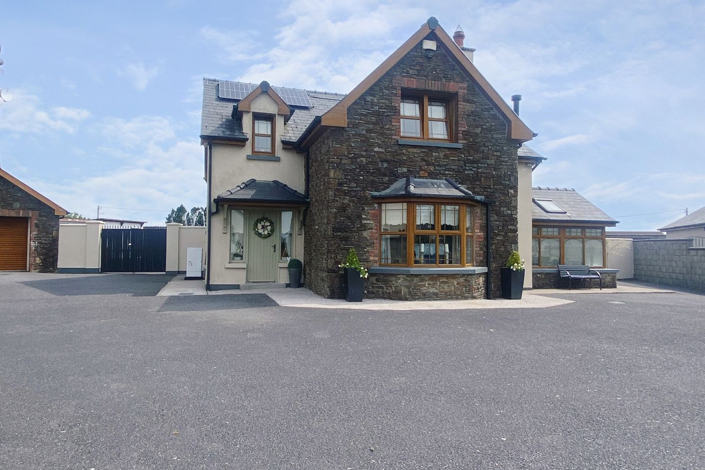 10 Rosewood, Whitechurch, Co. Cork is for sale on Daft.ie