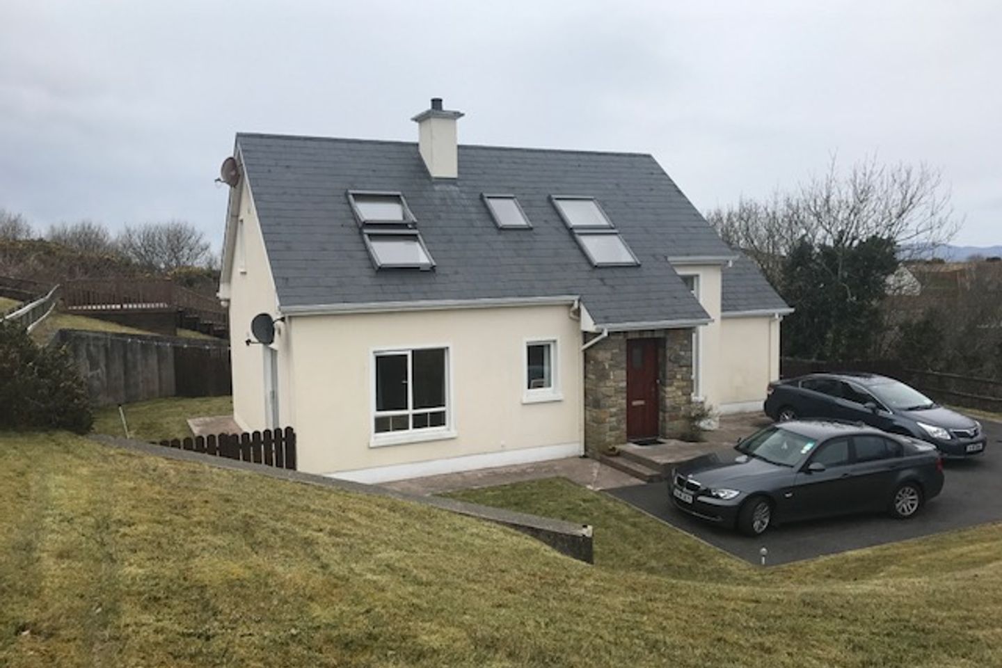 Surfers Delight, 1 Ardeelan Lower, Rossnowlagh, Co. Donegal, F94K163 is