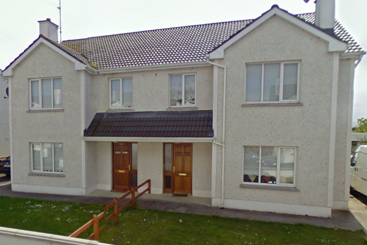 31 Barrys Avenue, Tarmonbarry, Co. N39XW32 is for sale on