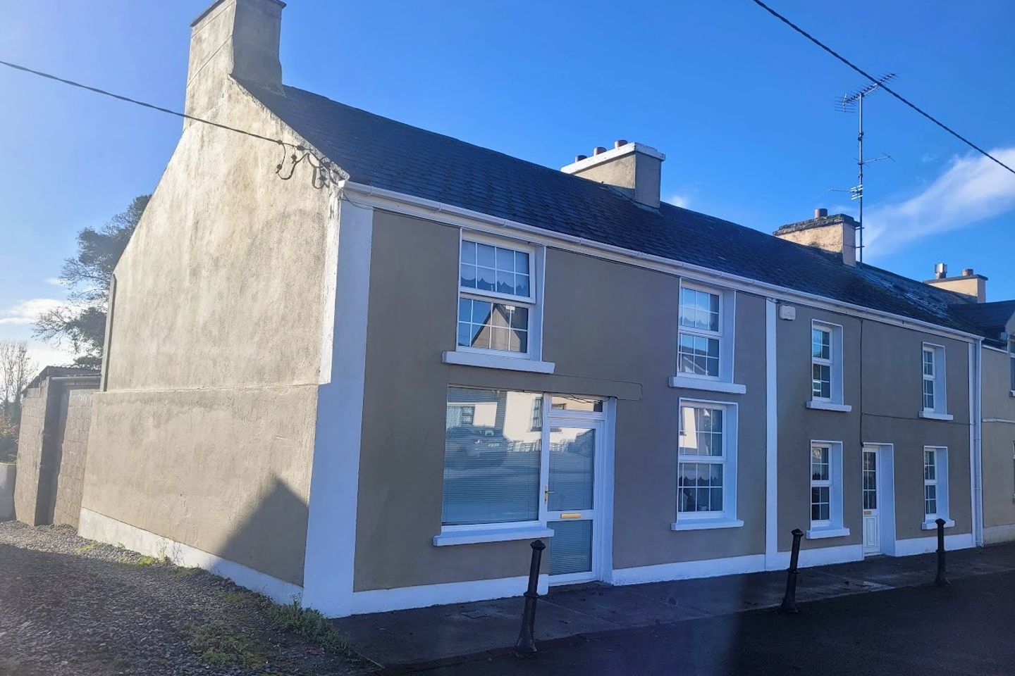 Castle Street, Elphin, Co. Roscommon, F45PX22