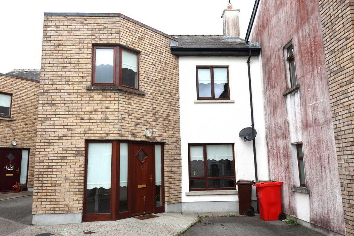 2 St. Helen`s Court, Banagher, Co. Offaly, R42AX75 is for sale on Daft.ie