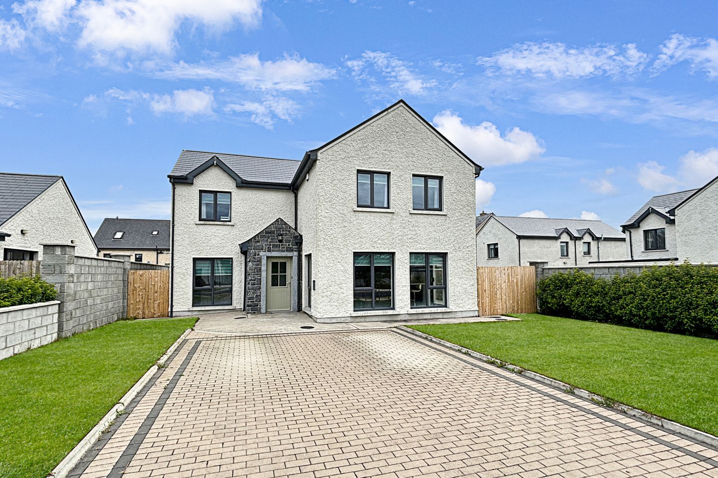 3 Doncarrig, Nenagh, Co. Tipperary, E45W207 is for sale on