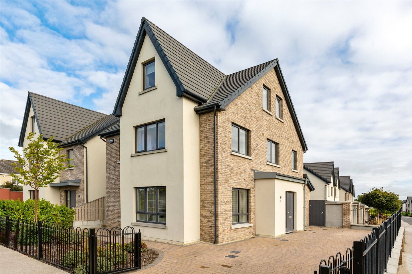 2 The Avenue, Ledwill Park, Kilcock, Co. Kildare is for sale on Daft.ie