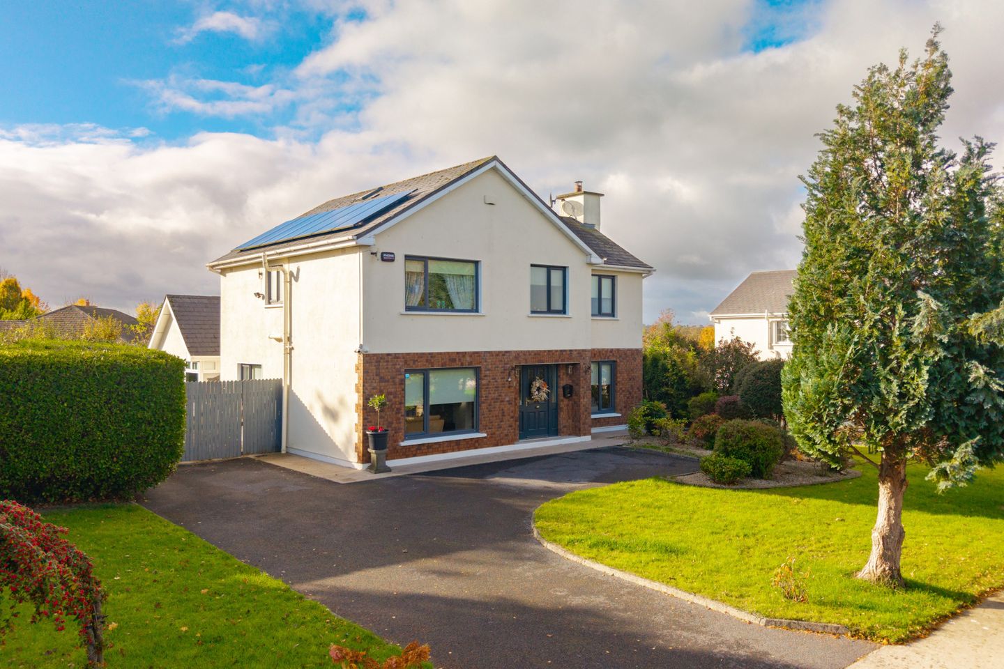 10 Ashcourt, Clerihan, Clonmel, Co. Tipperary, E91PC78