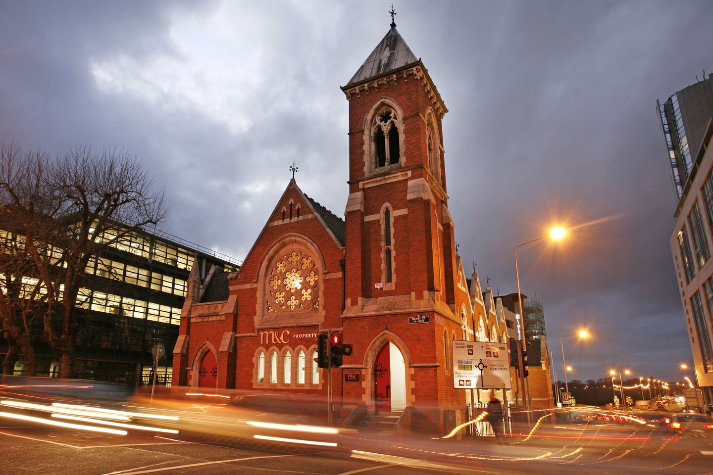 Commercial property for rent in The Red Church, Henry