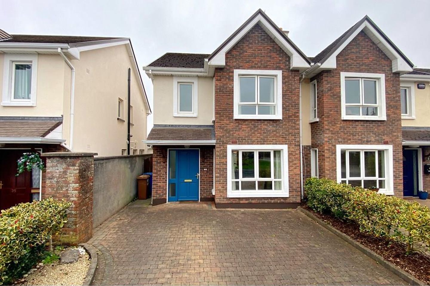 34 Cuirt Na hAbhainn, Lakeview, Claregalway, Co. Galway, H91R6AC is for