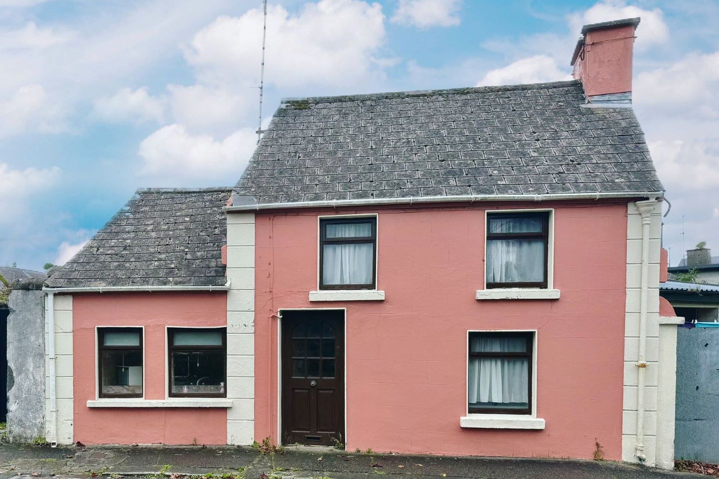 53 Riverside, Swinford, Co. Mayo, F12VY43