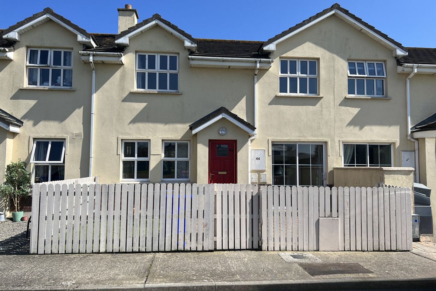 44 Seafield, Old Crobally Road, Tramore, Co. Waterford, X91N8Y2 is for
