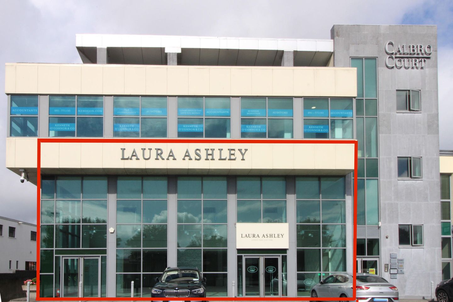 Commercial property for rent in Retail Unit (Formerly Occupied by Laura