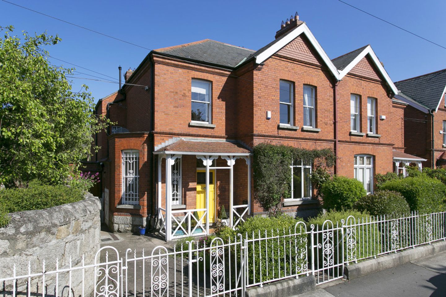 2 Ailesbury Park, Ballsbridge, Dublin 4