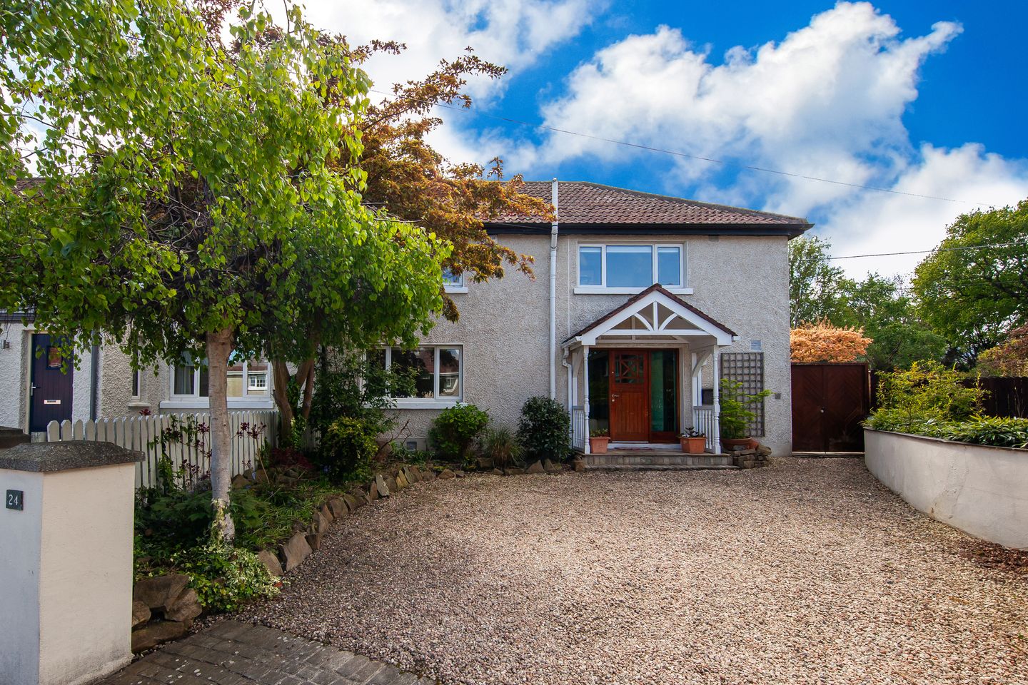 24 Ballinteer Gardens, Ballinteer, Ballinteer, Dublin 16, D16X021 is