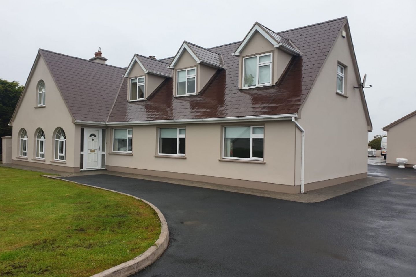 Mountain View, Cluain Mhic Cáinín, Claregalway, Ga, Headford Road, Co. Galway