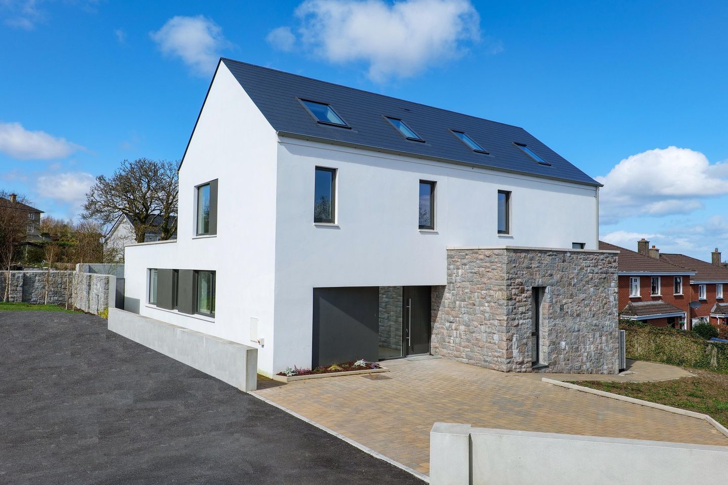 1 Spring Lodge, Circular Road, Galway City Centre, H91193C