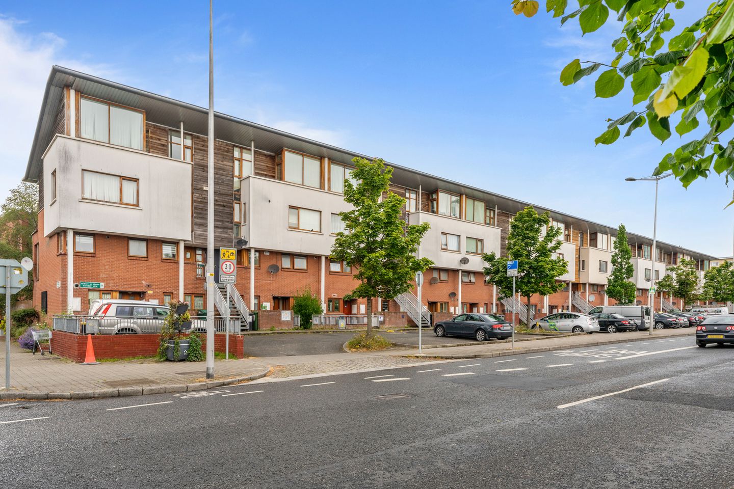 27 Gateway View, D11 C650, Finglas, Ballymun, Dublin 11 is for sale on