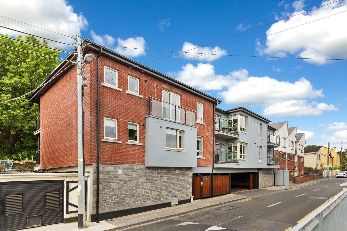 1 Ivy Views, Blackhorse Avenue, Dublin 7, D07AE93 is for sale on Daft.ie