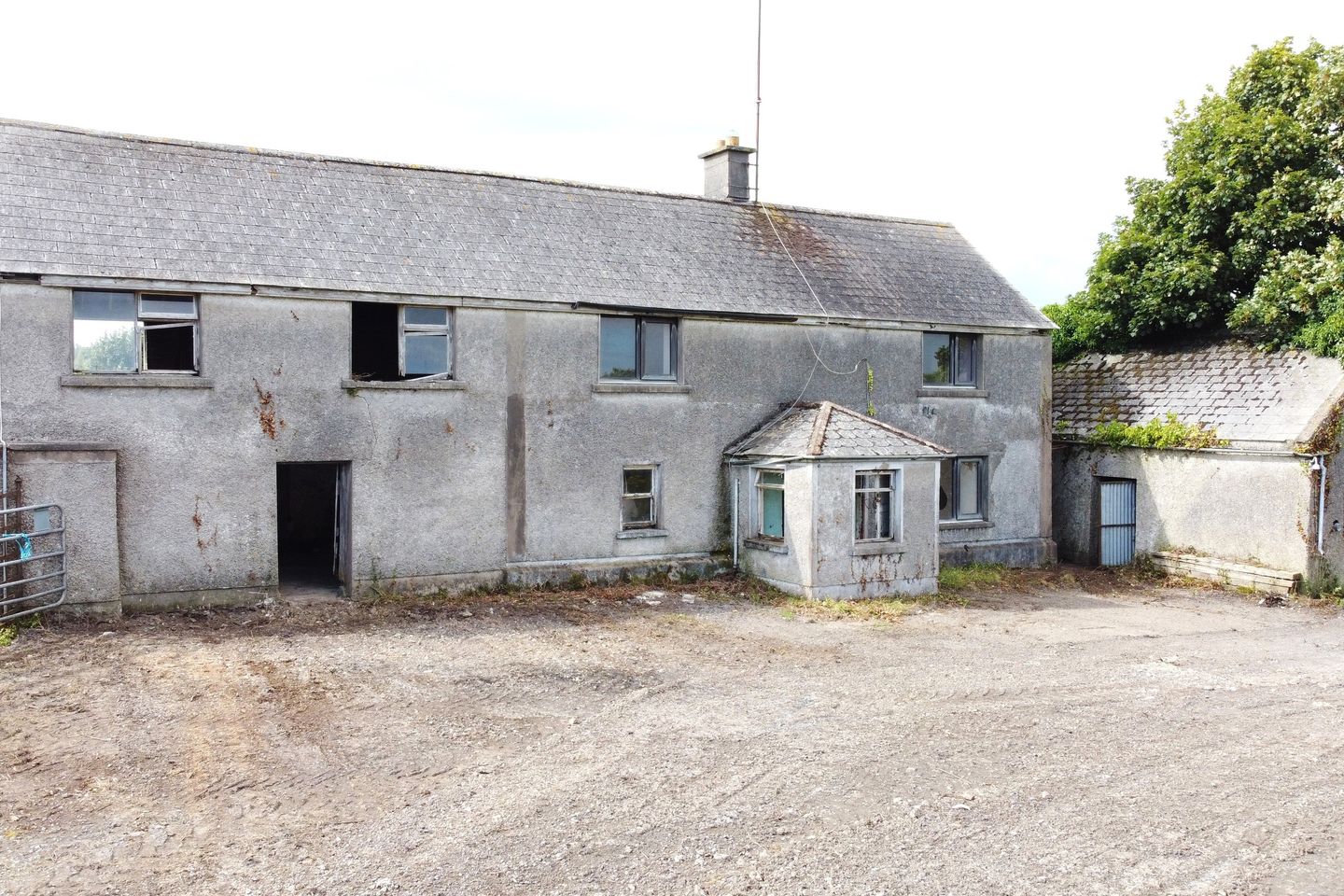 Commercial property for sale in Dunkitt, Kilmacow, Co. Kilkenny
