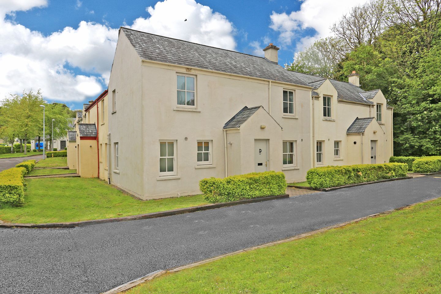 18 Bunratty Castle Gardens, Bunratty, Co. Clare, V95AV65 is for sale on Daft.ie