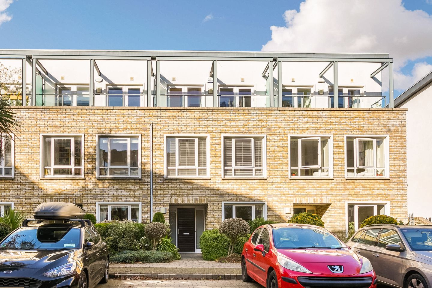 9 Beechwood Court, Co. Dublin, A94YW81 is for sale on Daft.ie