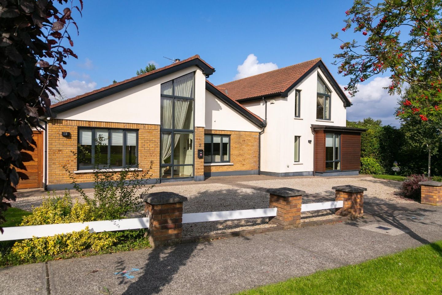 2 Grange Manor Road, Rathfarnham, Dublin 16, D16DR58