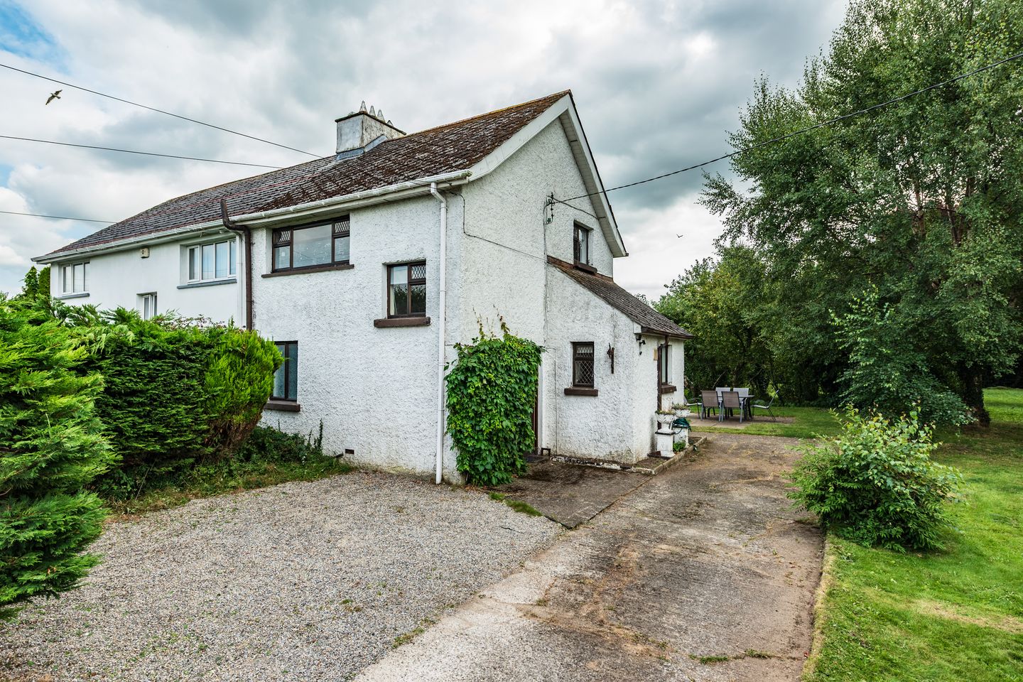 LOT 3: 6 Moorefield Cottages, Standhouse Road, Newbridge, Co. Kildare, W12F414